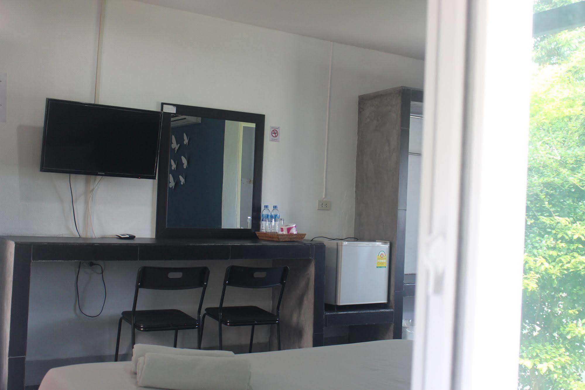Krabi Nemo House Vandrerhjem Ao Nang Eksteriør bilde